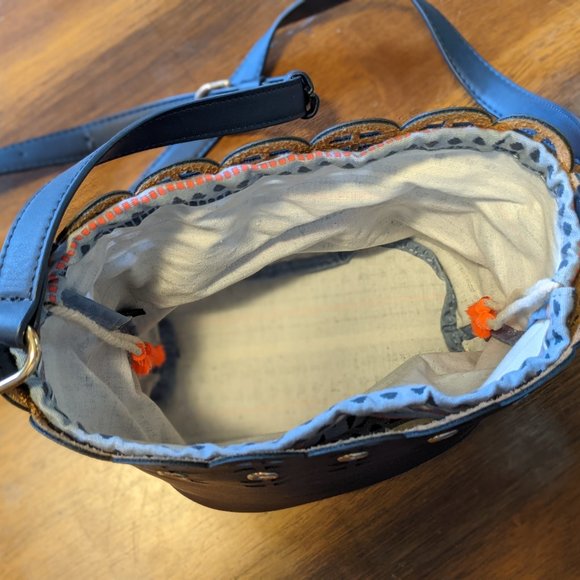 Marin Bucket Bag - Picture 2 of 2